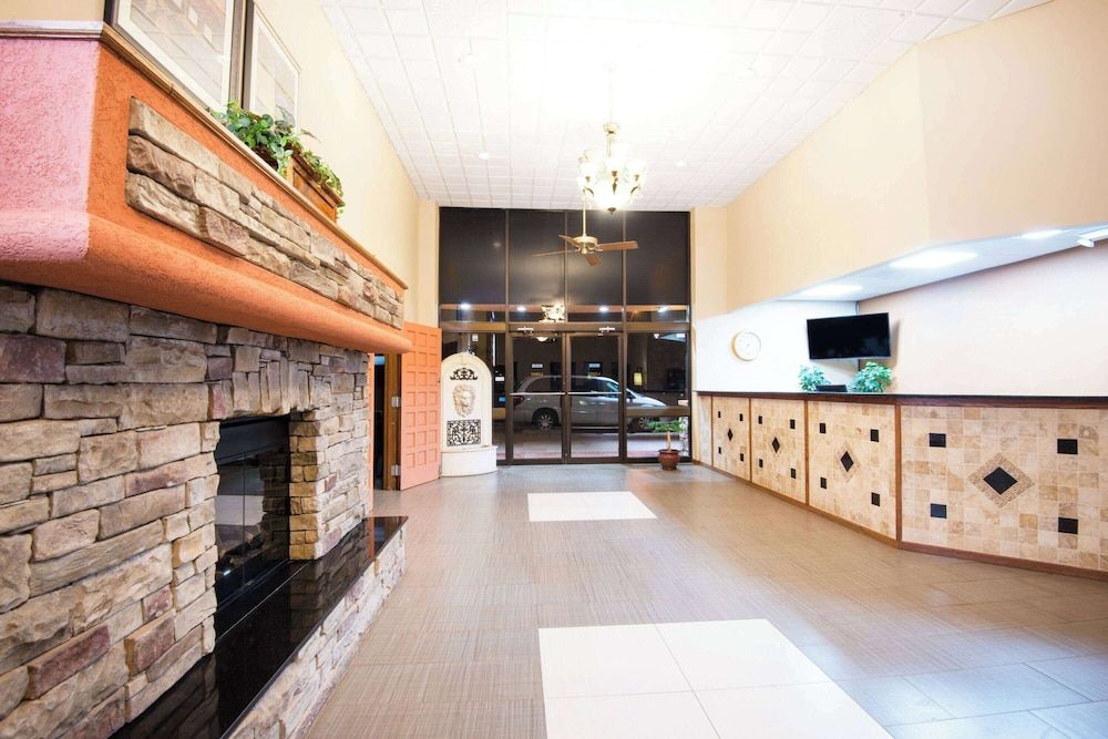 Travelodge by Wyndham Enid 2