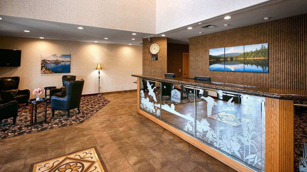 Best Western Dallas Inn & Suites 2