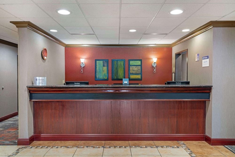 Best Western Cascade Inn & Suites 2