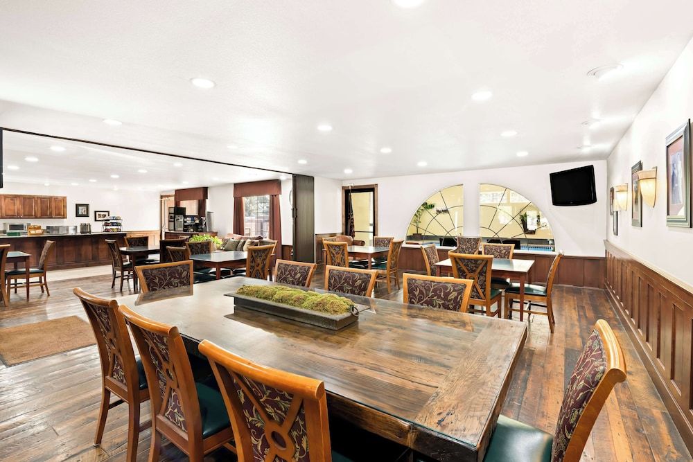 Best Western Newberry Station 2