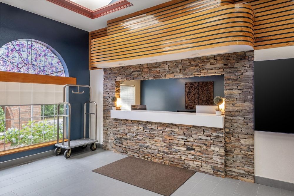 Best Western West Greenwich Inn 3