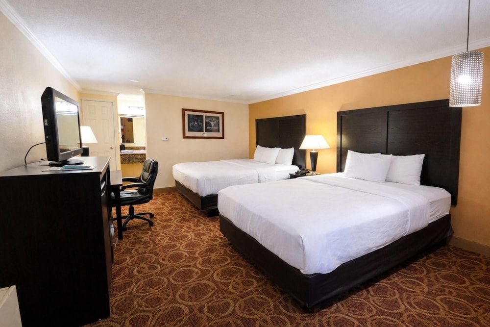 Sturgis Lodge & Suites, Travelodge by Wyndham 3 estrelas em Sturgis