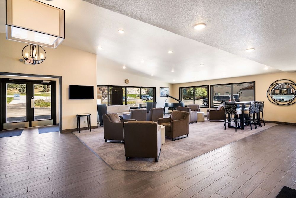 Best Western Golden Spike Inn & Suites 3