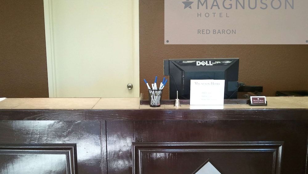 Magnuson Hotel Red Baron 2