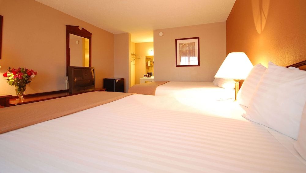 Magnuson Hotel Red Baron 3 étoiles à Garden City