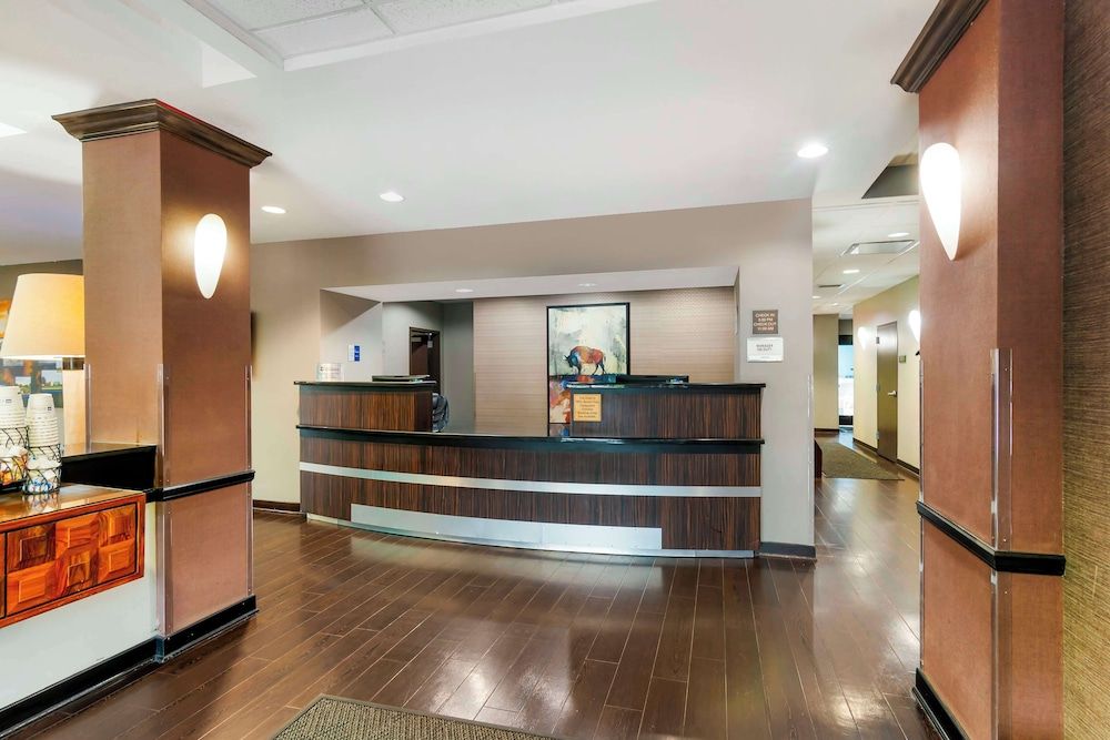 Best Western Plus Olathe Hotel 3