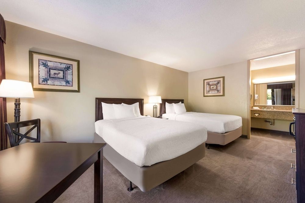 The Lodge at Banner Elk 2