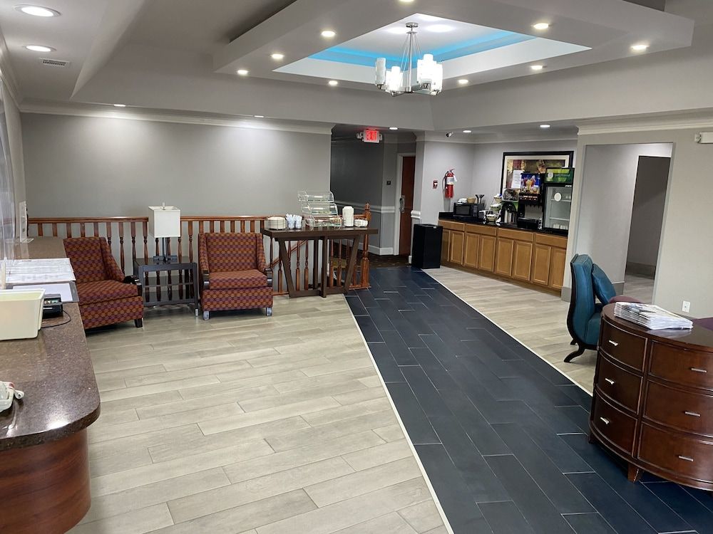 Quality Inn Crossville Near Cumberland Mountain State Park 2