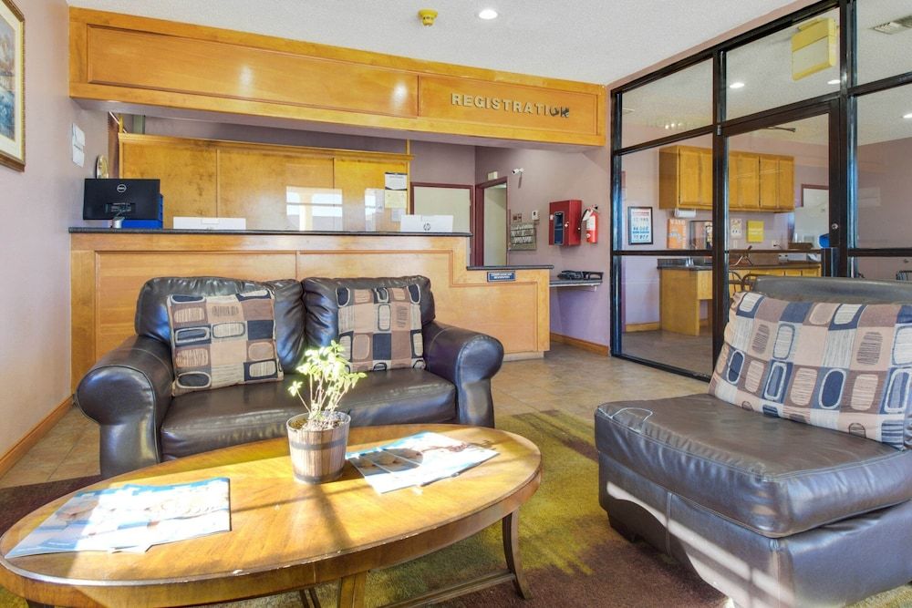 OYO Hotel Ingleside TX 2