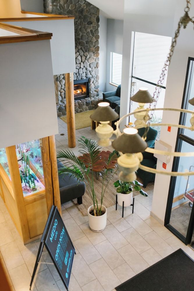 Friday Harbor Suites 3