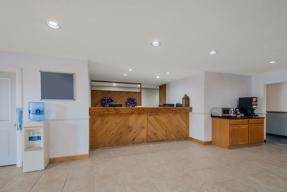 SureStay Plus Hotel by Best Western Berkeley Sprin 3