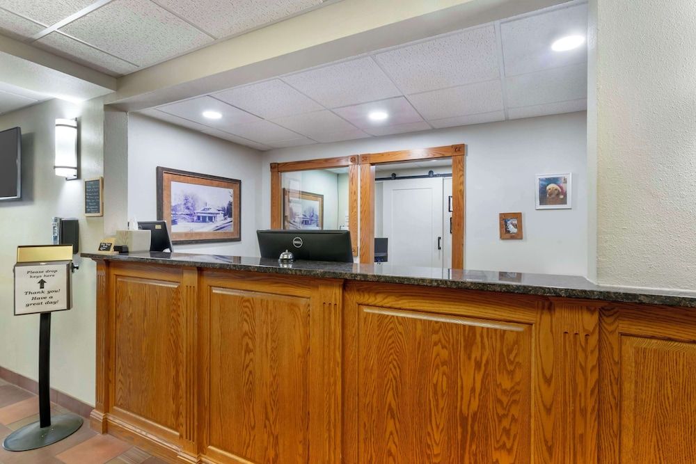 Best Western Plus Concord Inn 3