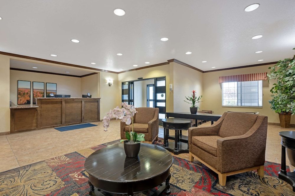 Best Western Laramie Inn & Suites 2