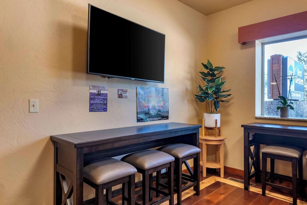 Best Western Devils Tower Inn 3