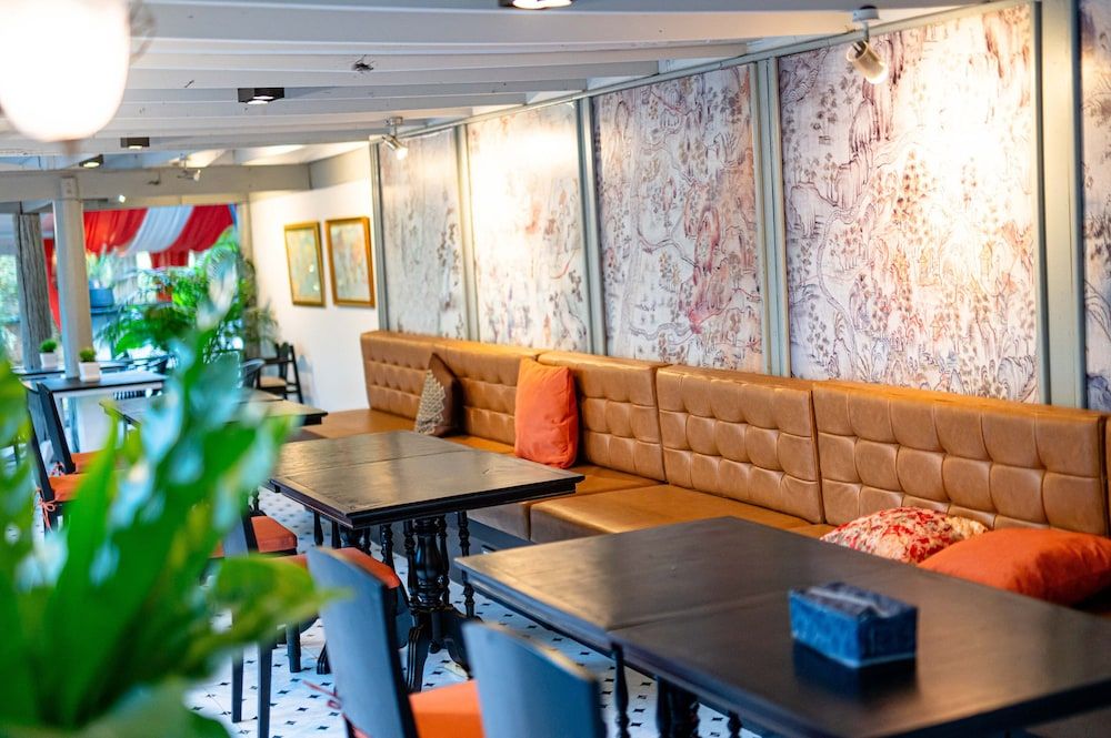 Zantiis Ndol Villas 2