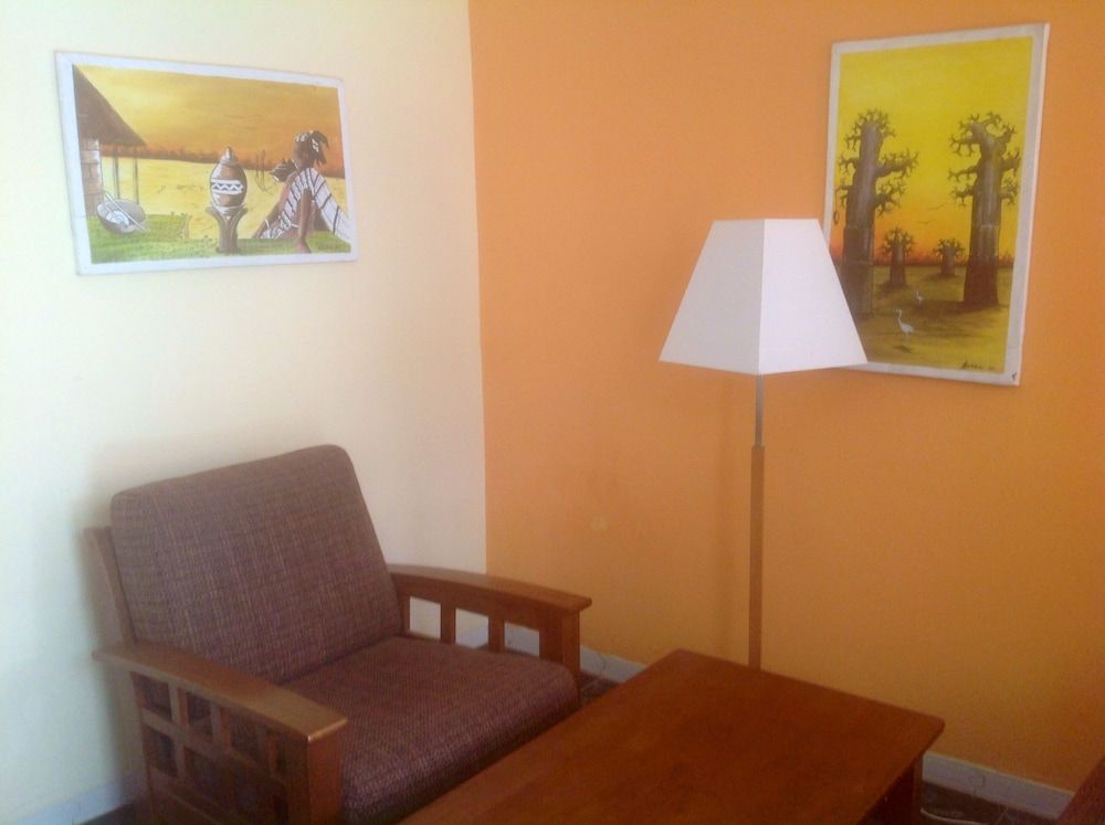 Bungalow Beach Hotel 3