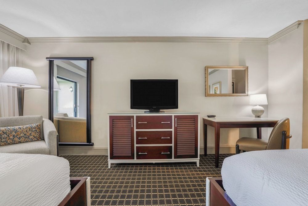 Mission Resort and Club 3