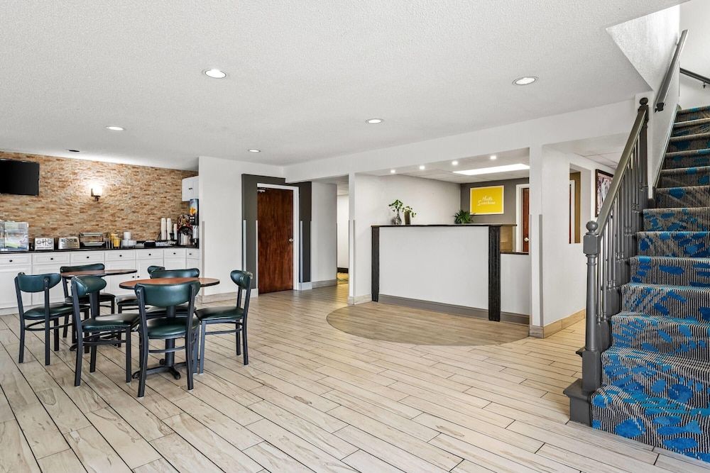 Days Inn by Wyndham Lancaster PA Dutch Country 2