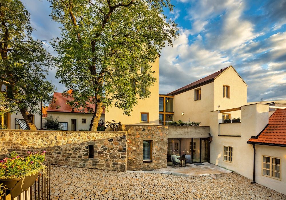 Bellevue Hotel Benešov 4 estrelas em Benešov