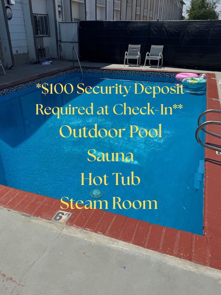 Nampa Inn & Suites 3