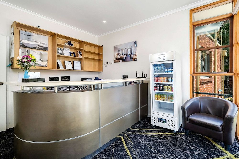 Comfort Inn Coach & Bushmans 2