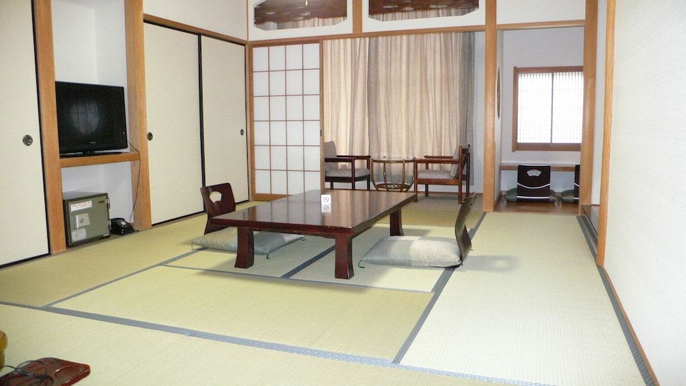 Oyado Sansui 3 estrelas em Achi