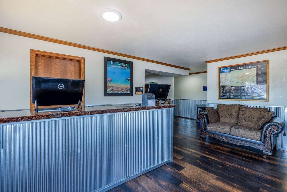 Travelodge by Wyndham Livingston Yellowstone 2