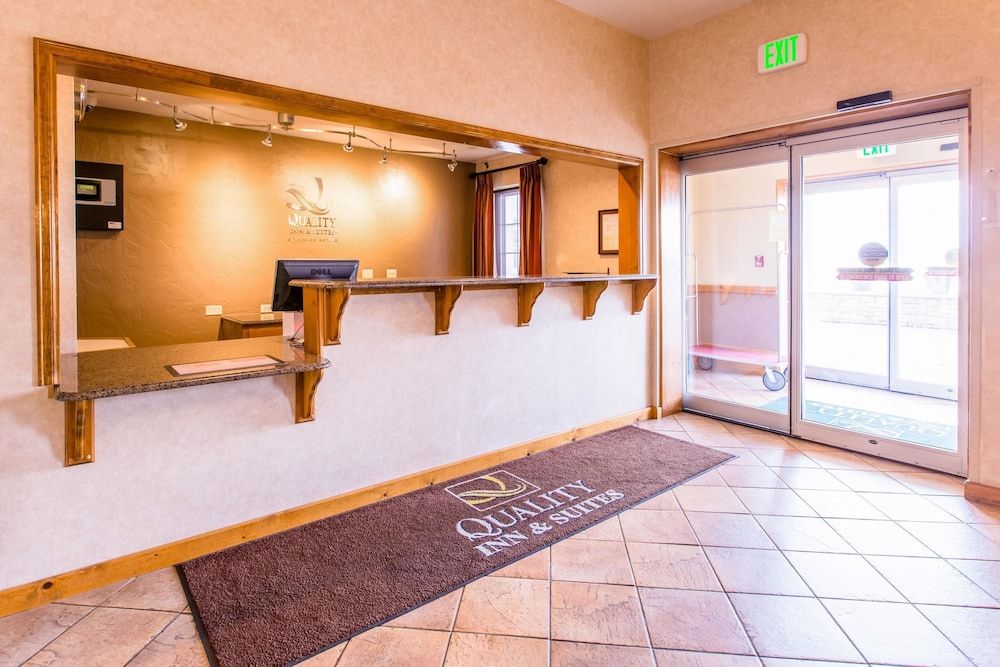 Quality Inn & Suites University 2