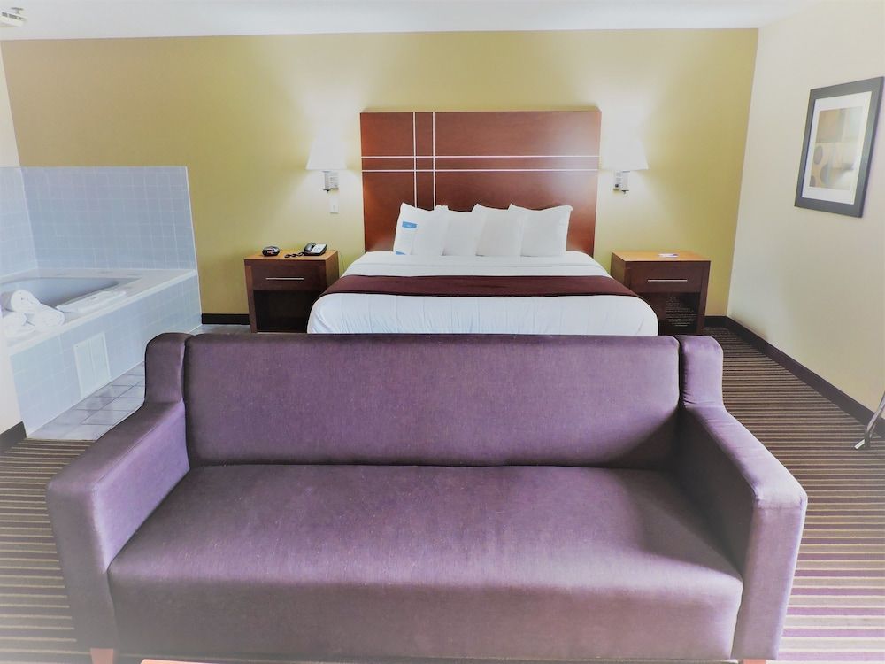 Baymont By Wyndham Bowling Green 3