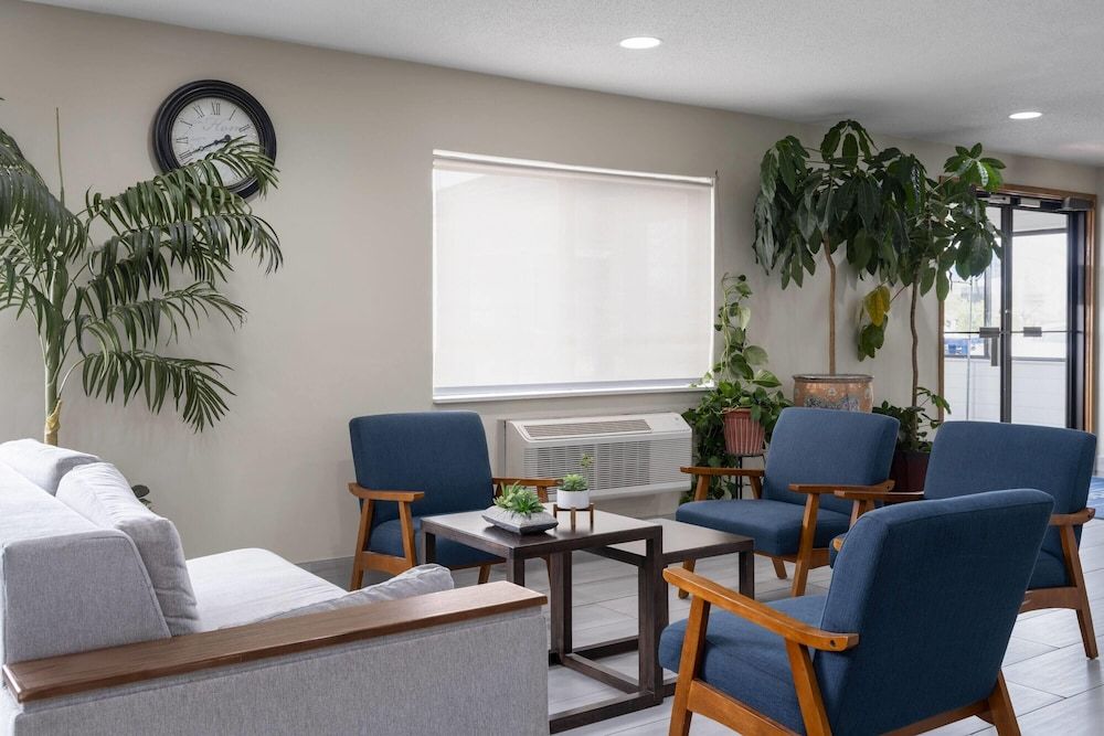 Travelodge by Wyndham Fargo 3