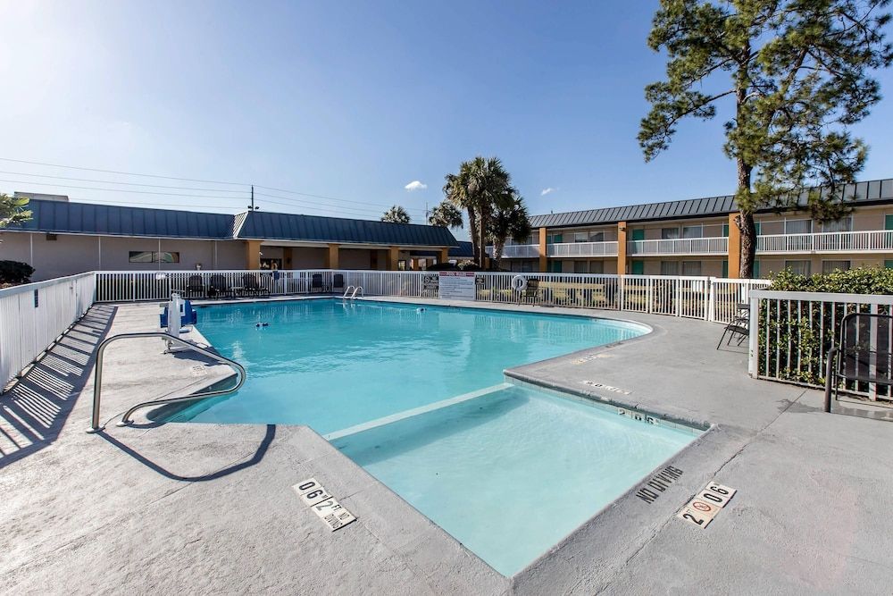 Quality Inn & Suites Conference Center 2 estrelas em Thomasville
