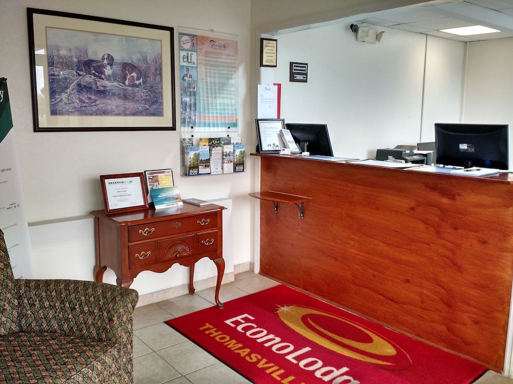 Econo Lodge Thomasville Area 2