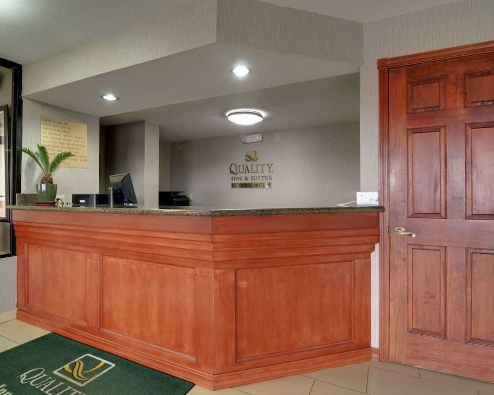 Quality Inn & Suites Russellville Area 3