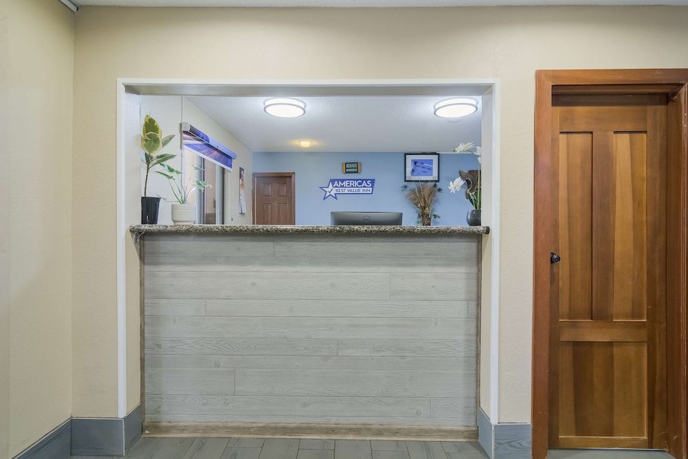 Americas Best Value Inn Fargo 3