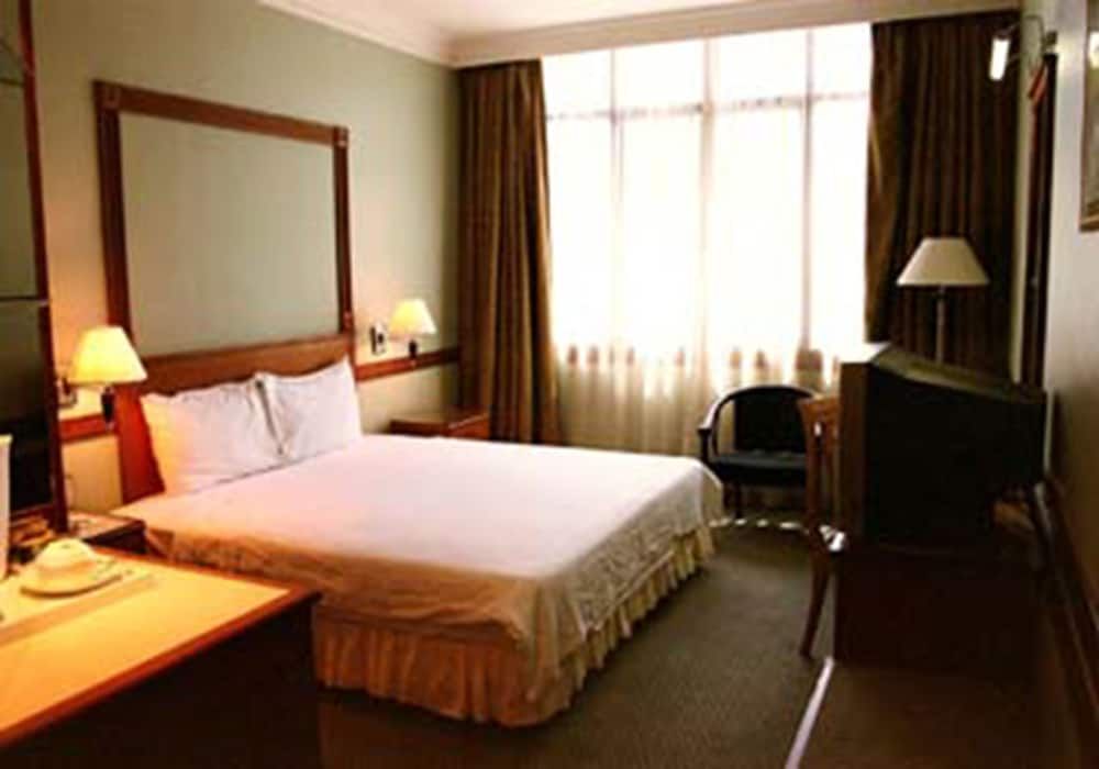 Grand City Hotel 3
