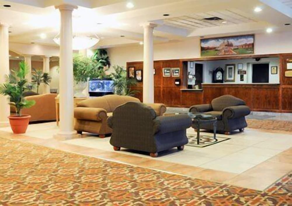 Quality Inn & Suites Palm Island Indoor Waterpark 2