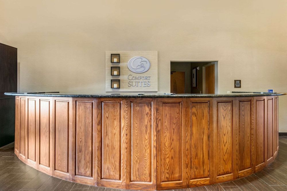 Comfort Suites Batesville 2