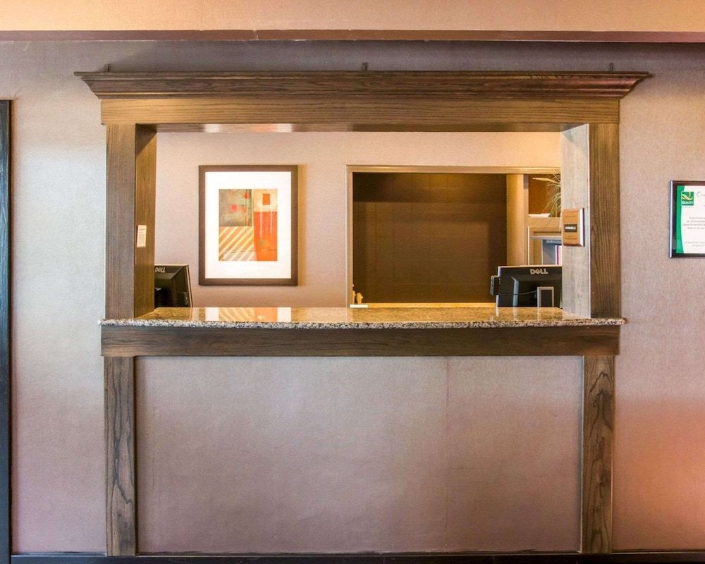 Quality Inn & Suites Next to the Casino 3