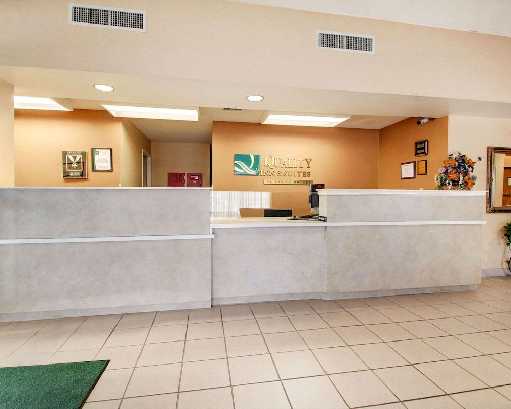 Quality Inn &  Suites Hattiesburg North 2