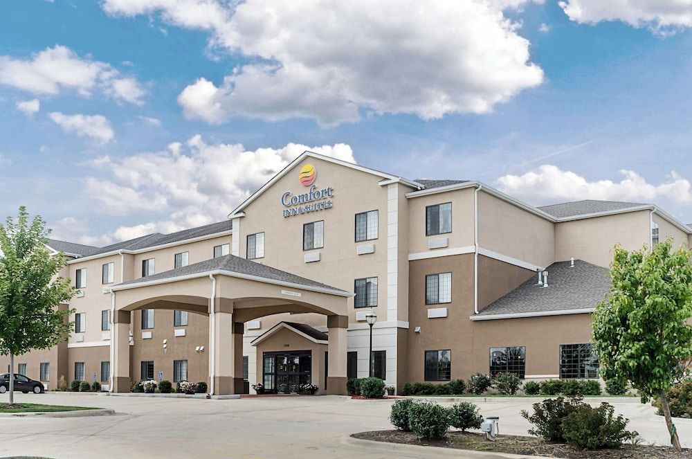 Comfort Inn & Suites Lawrence - University Area 2 estrelas em Lawrence