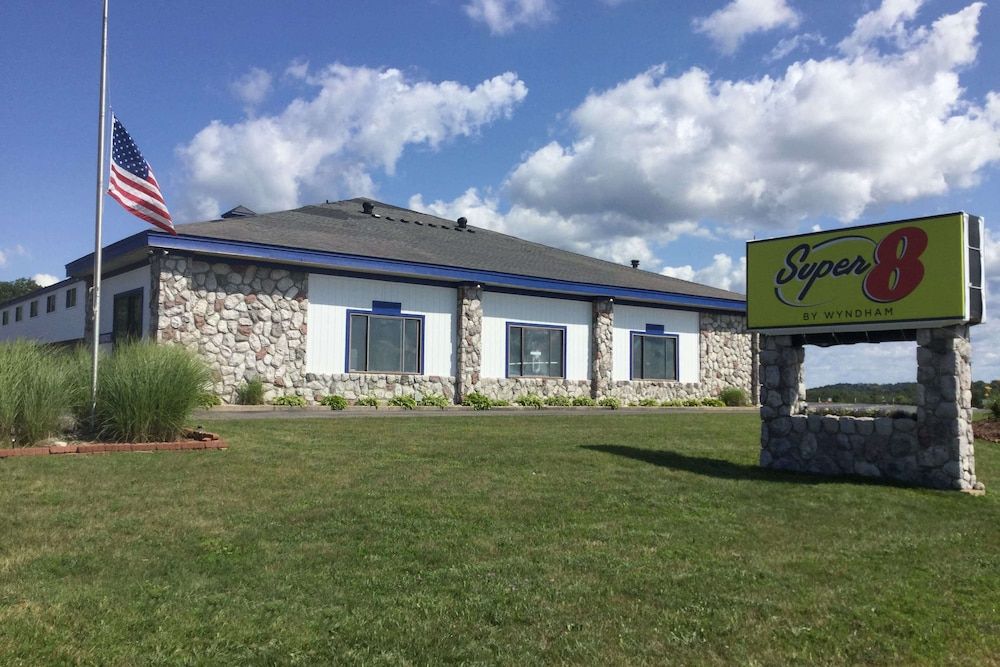 Super 8 by Wyndham Petoskey 2 étoiles à Petoskey