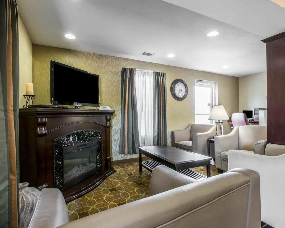 Quality Inn Greenwood Hwy 25 3