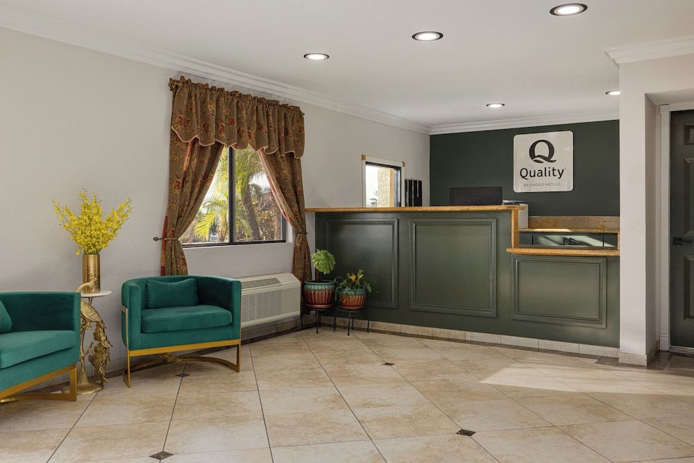 Quality Inn Lake Elsinore I-15 3