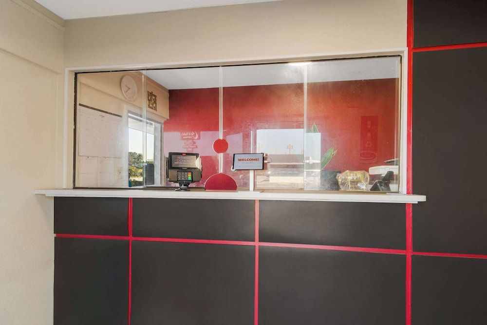 Econo Lodge Goldsboro 2