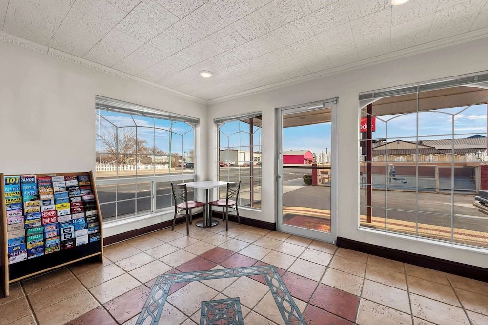 Econo Lodge Fallon Naval Air Station Area 3