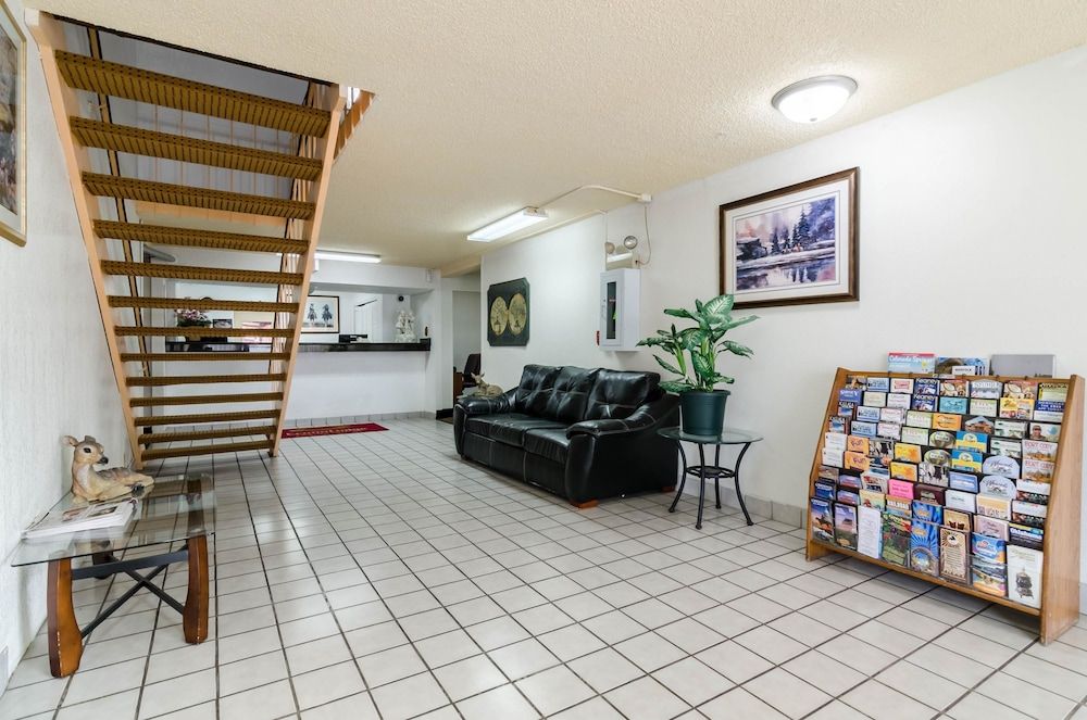 Econo Lodge Lexington 2