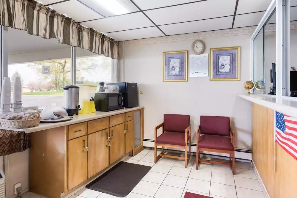 Rodeway Inn Clearfield Area 2