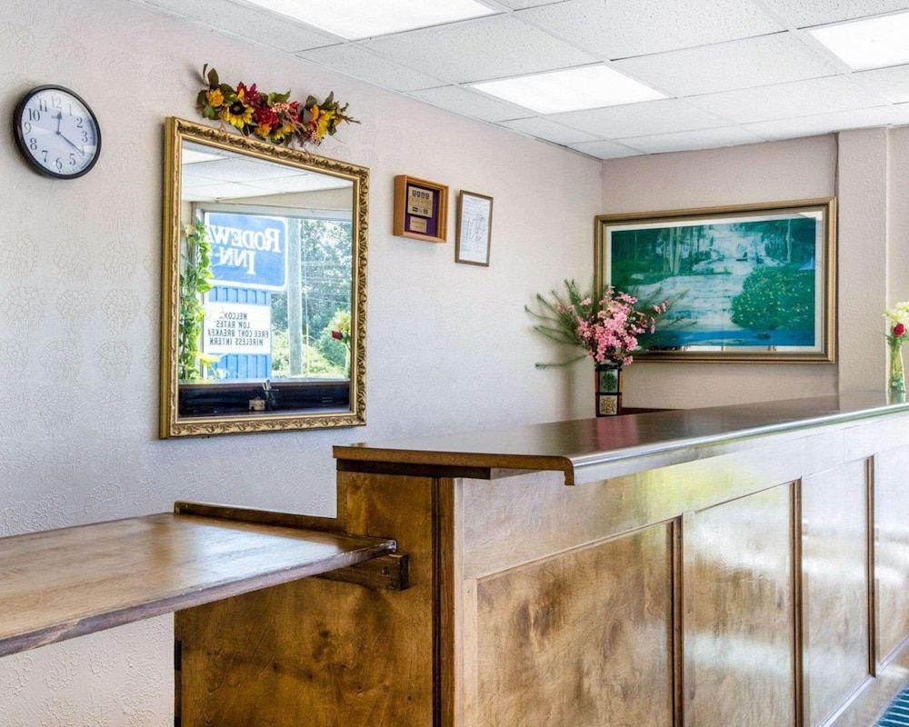 Rodeway Inn Gadsden 1-59 exit 183 2