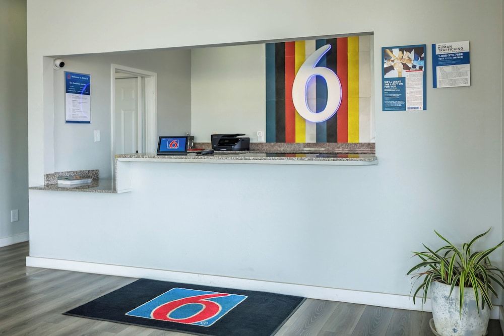 Rodeway Inn Greenwood 2