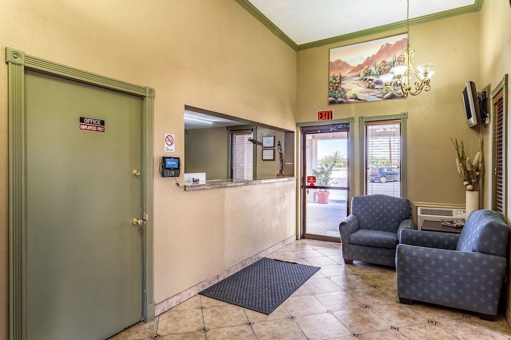 Rodeway Inn Farmington 3